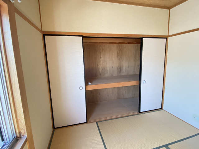 収納（2階南和室）