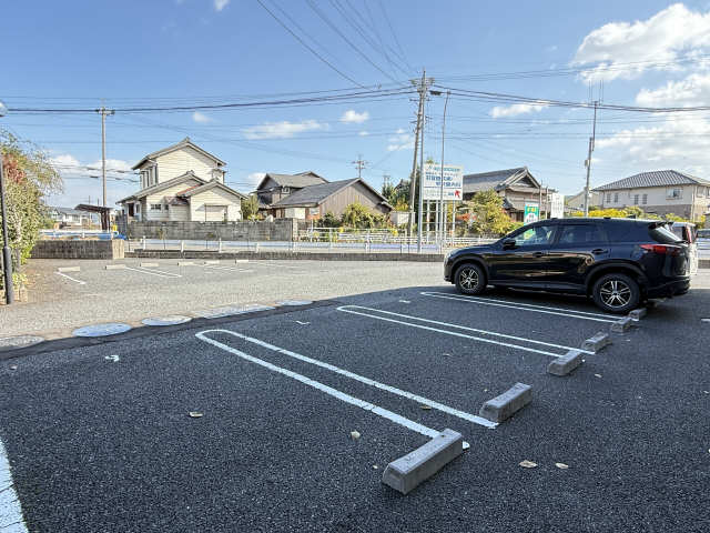 駐車場（東側）