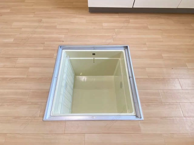 キッチン床下収納