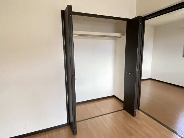 収納（南洋室）