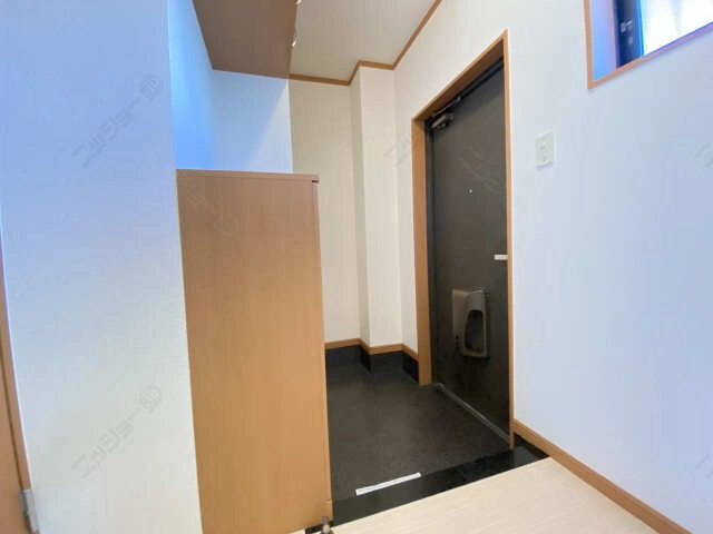 玄関内