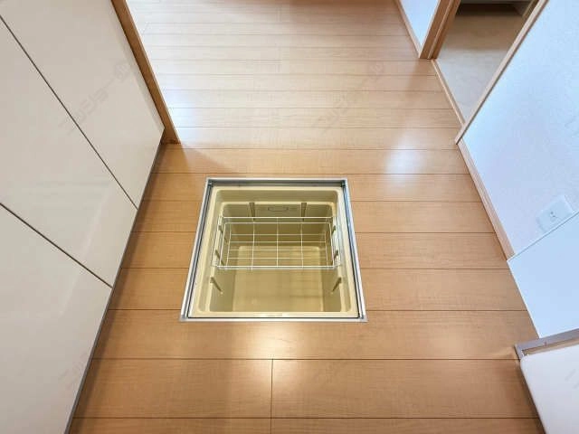 キッチン床下収納