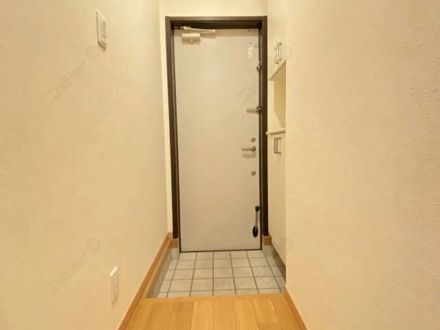 玄関内