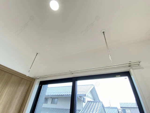 室内物干し（洋室）