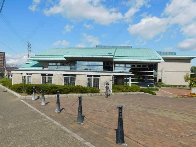 蟹江図書館