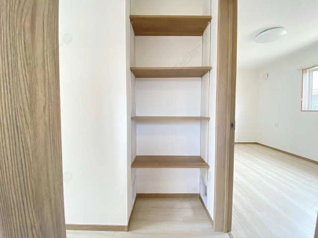 収納（2階廊下）