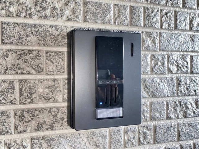 モニター付きインターホン