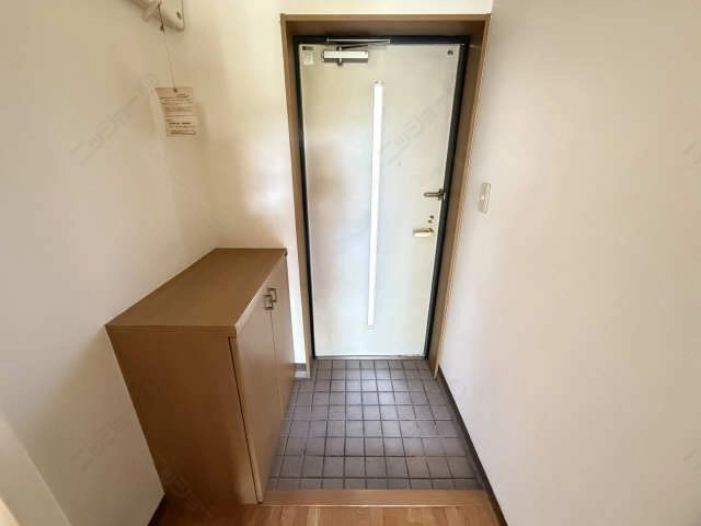 玄関内