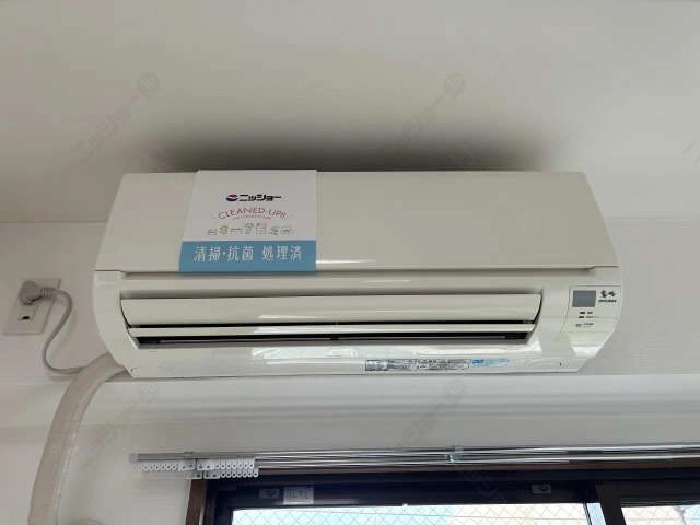 エアコン(リビング）