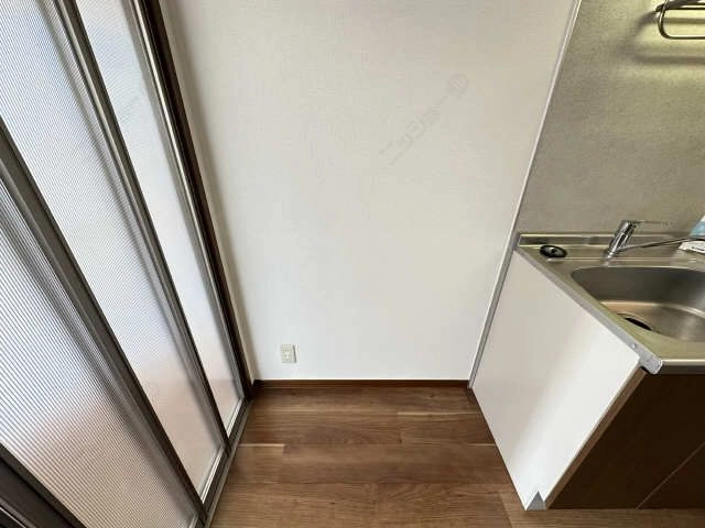 冷蔵庫置き場