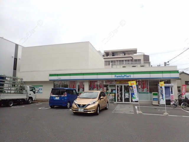 ファミリーマート