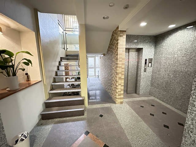 エレベーターホール