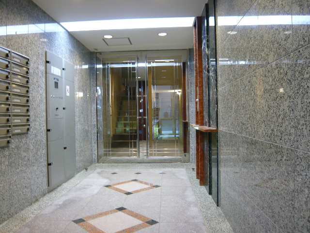 エントランスホール