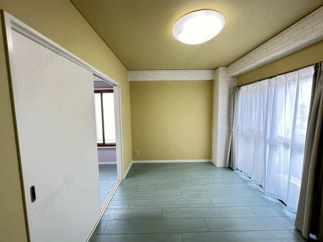 室内（南洋間）