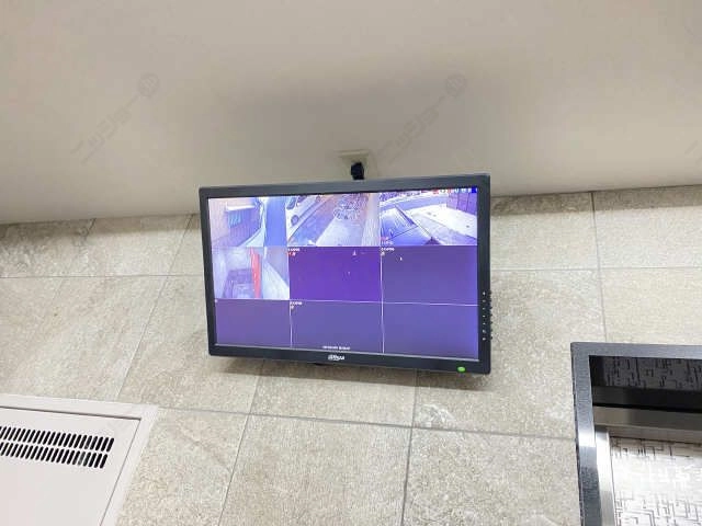 防犯カメラモニター