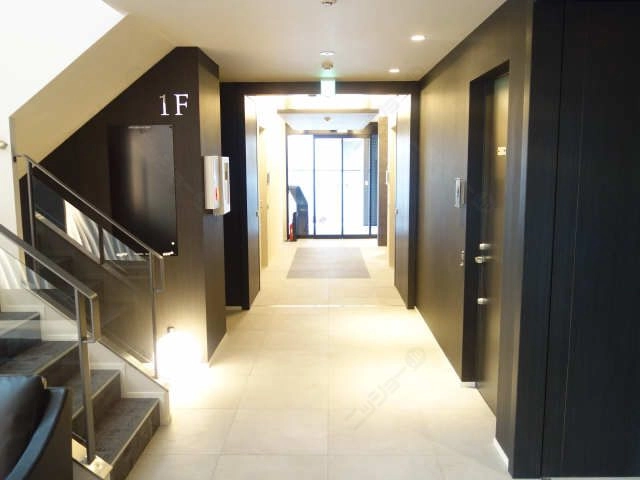 １F廊下