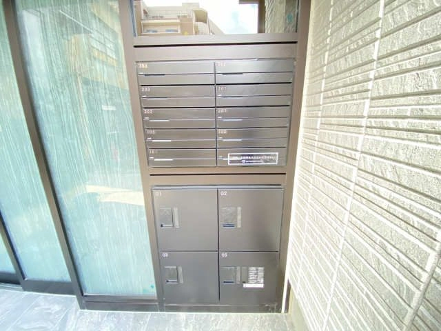 集合ポスト・宅配ボックス