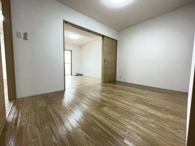 中洋間