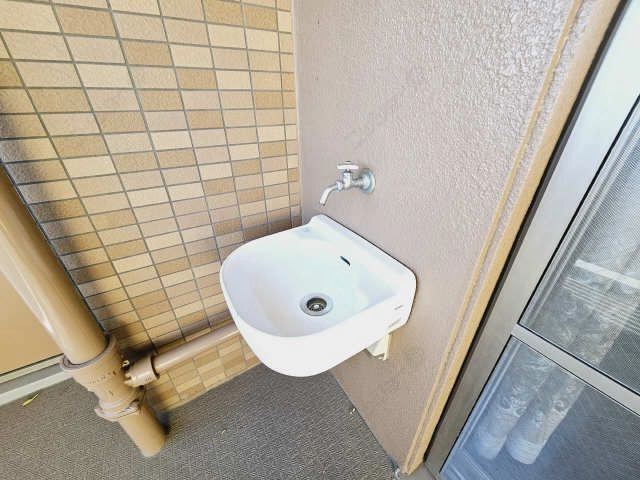 バルコニー水栓