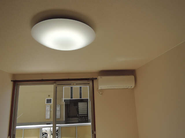 照明器具・エアコン