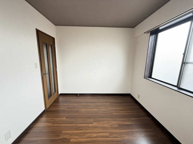 洋室（北洋間）