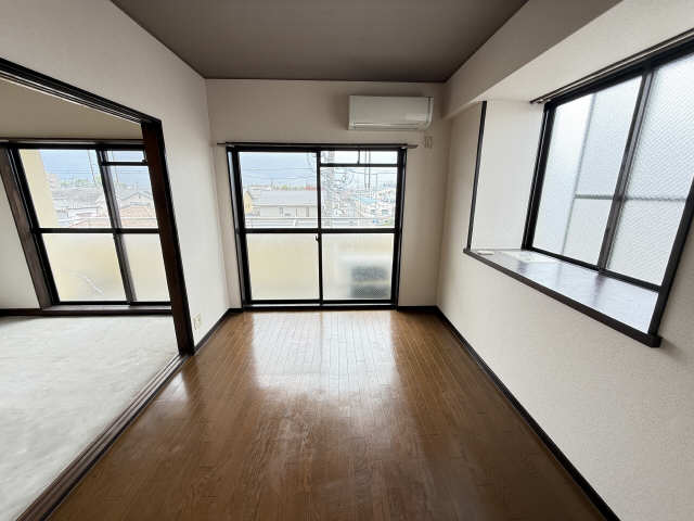 洋室（南西洋間）