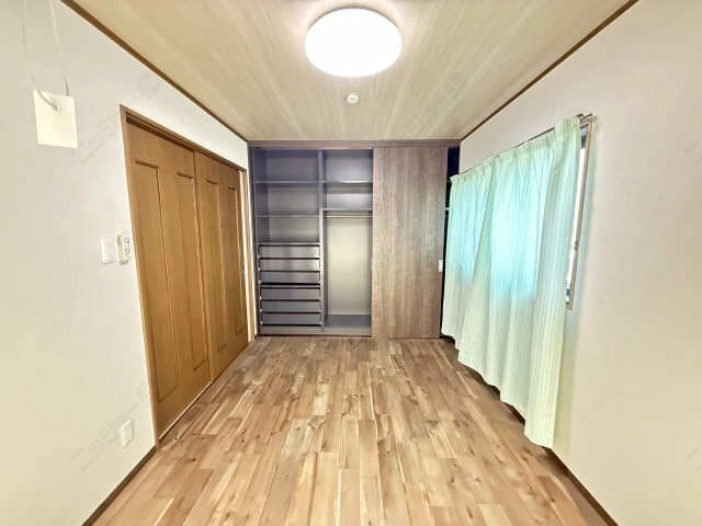 洋室（南東洋間）