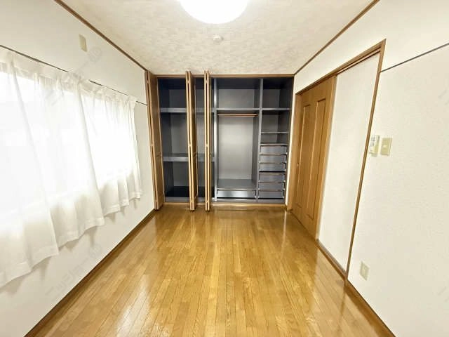 洋室（北洋間）