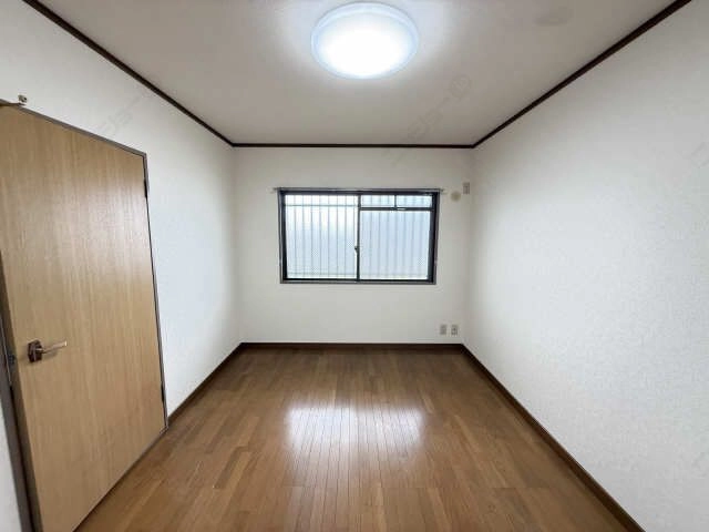 室内(北洋間)