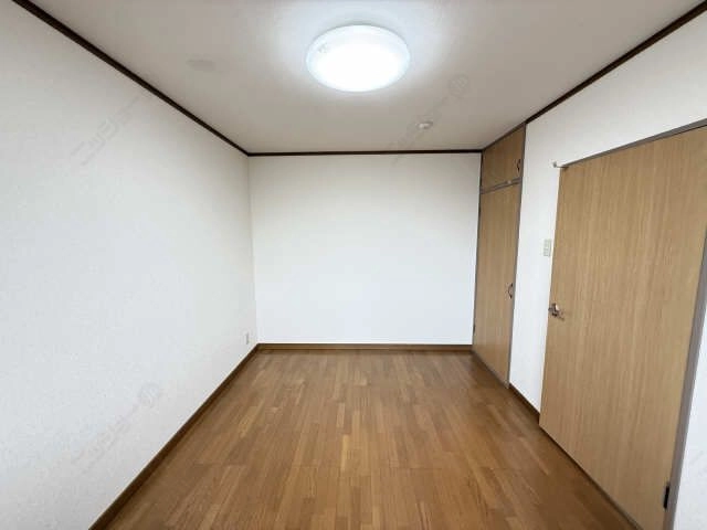 洋室（北洋間）