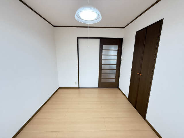 洋室（北洋間）