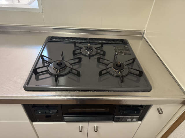 キッチン（コンロ3口）