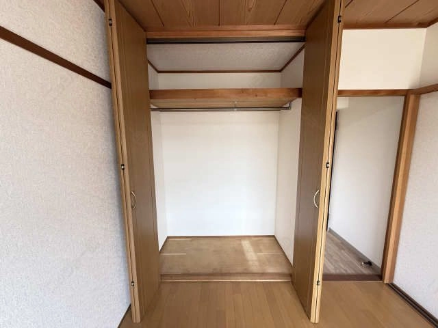 収納（西洋間）