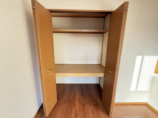 収納（南洋間）