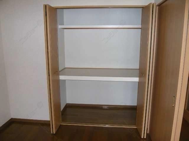 収納(中洋間)