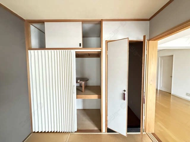 収納（南和室）