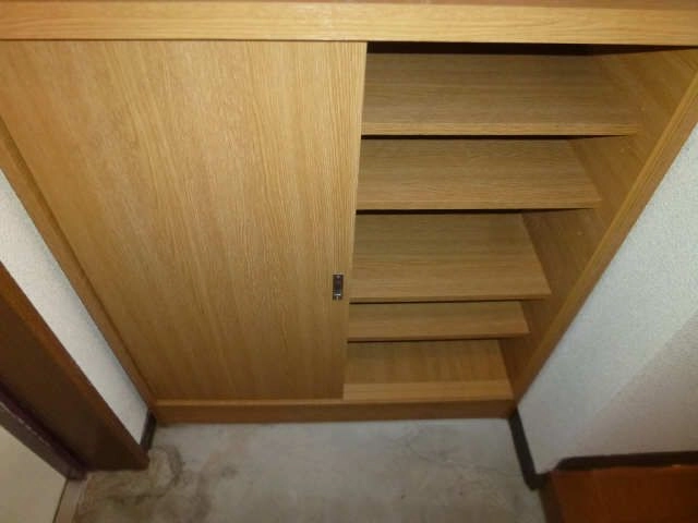 シューズボックス