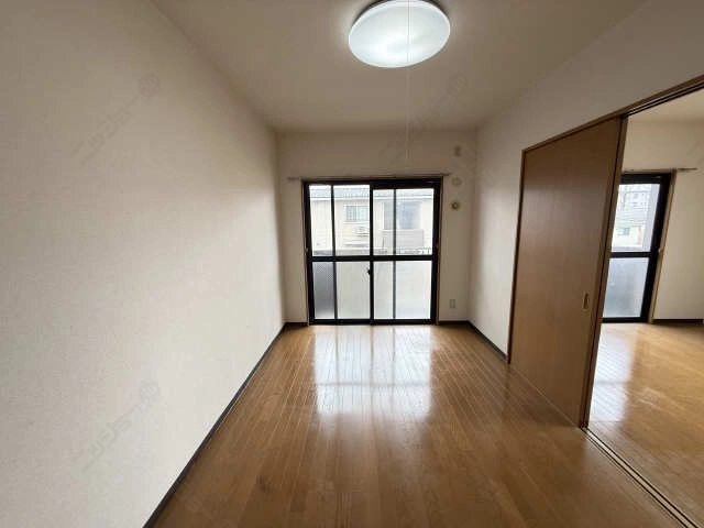 洋室（南洋間）