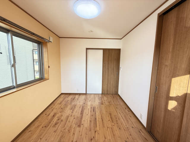 洋室（南西洋間）