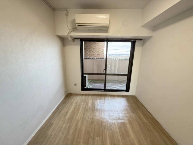 洋室（北西洋間）