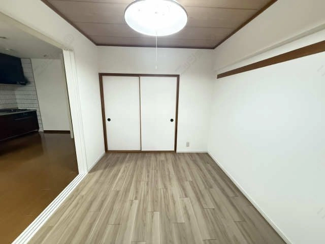 室内（南洋間）