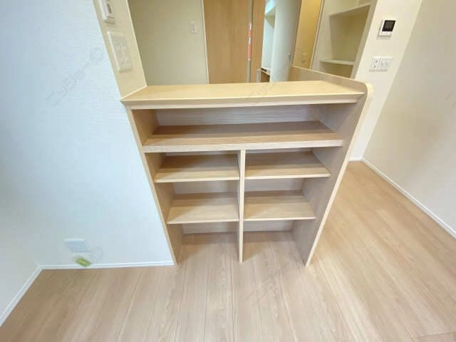 キッチン前収納