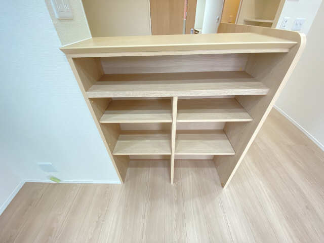 キッチン前収納