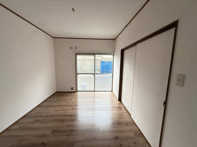 洋室（北洋間）