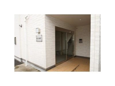 エ  ントランス