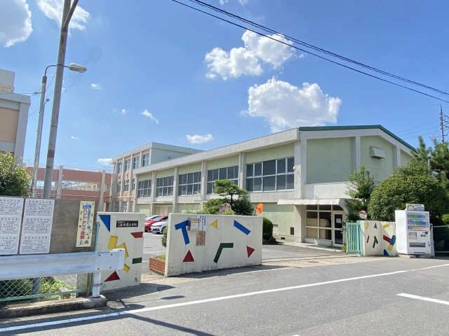 近隣小学校