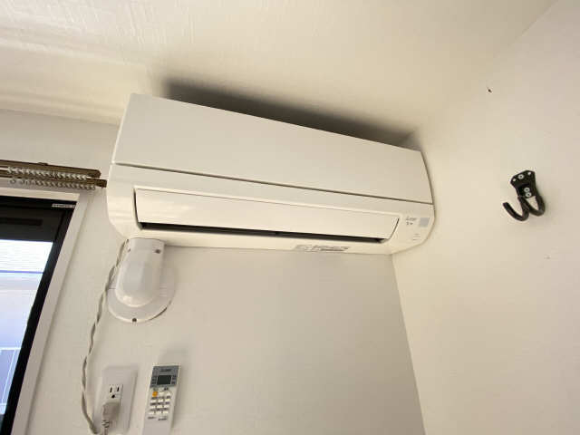リビングエアコン