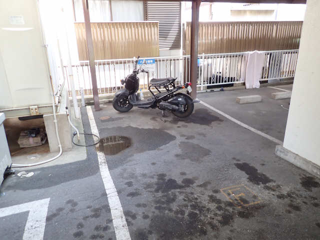 バイク置き場