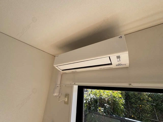 リビングエアコン