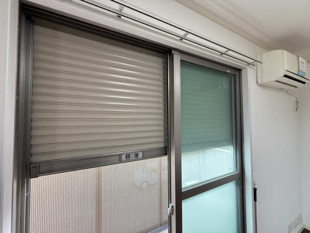 シャッター雨戸